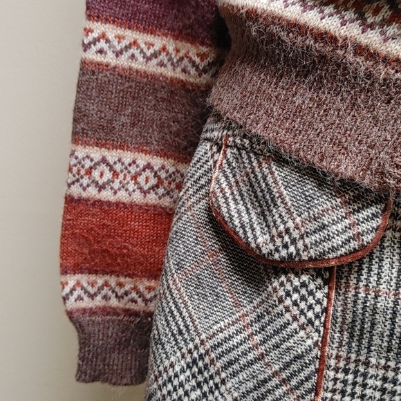 Vintage Razzle Dazzle Cardigan Sweater in Autumn Colors - Picture 4 of 15